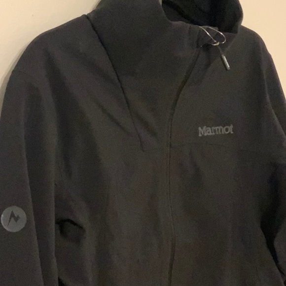 Men’s black Marmot jacket - Picture 3 of 7